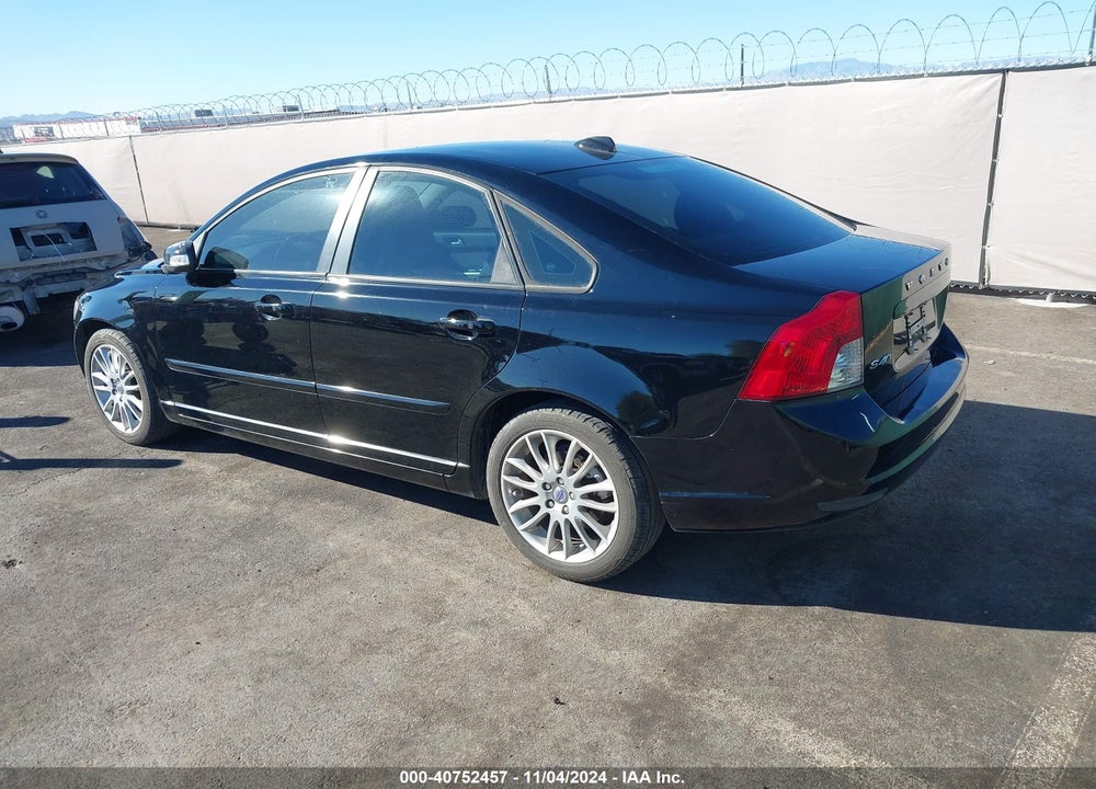 2010 VOLVO S40 2.4I VIN: YV1390MS5A2502596