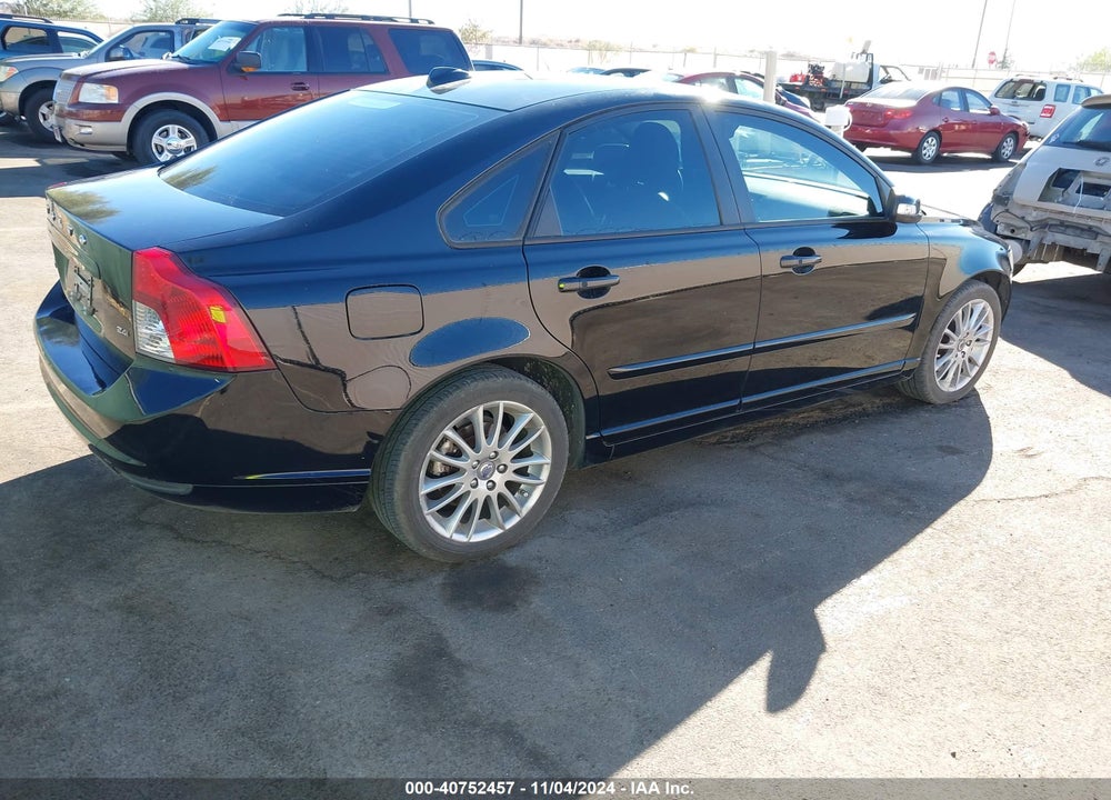 2010 VOLVO S40 2.4I VIN: YV1390MS5A2502596