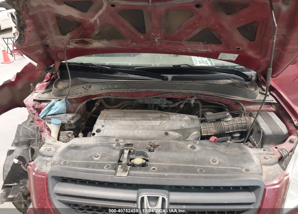 2004 HONDA PILOT EX VIN: 2HKYF18524H619683