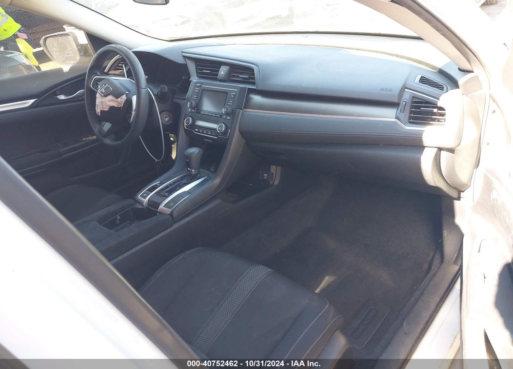 2019 HONDA CIVIC LX VIN: 2HGFC2F69KH517483