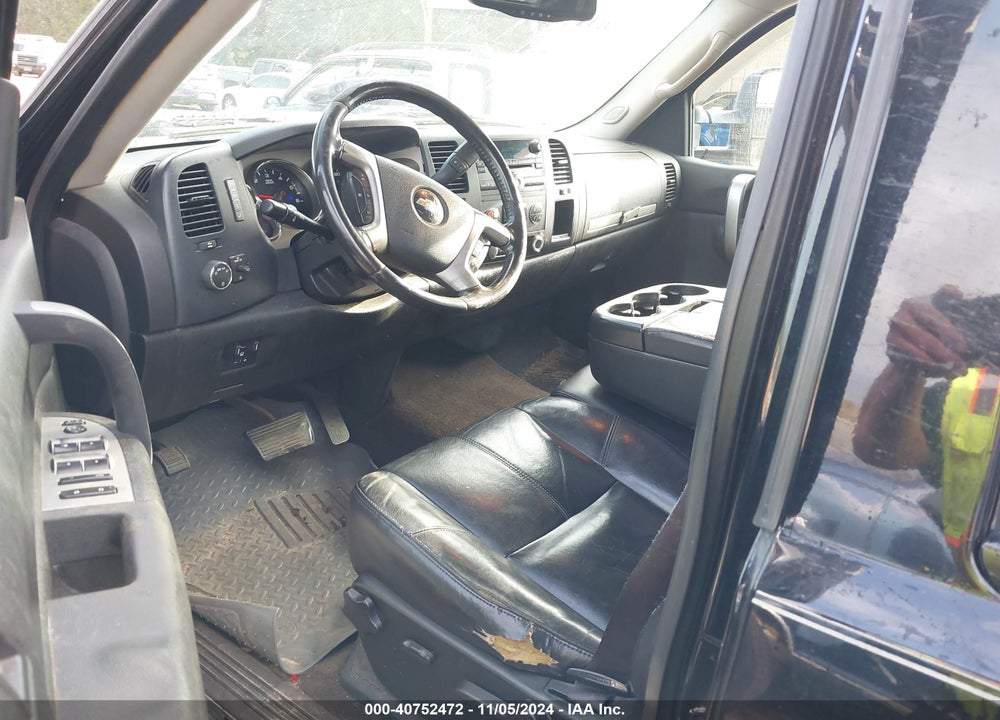 2009 CHEVROLET SILVERADO 2500HD LT VIN: 1GCHK53K89F105015