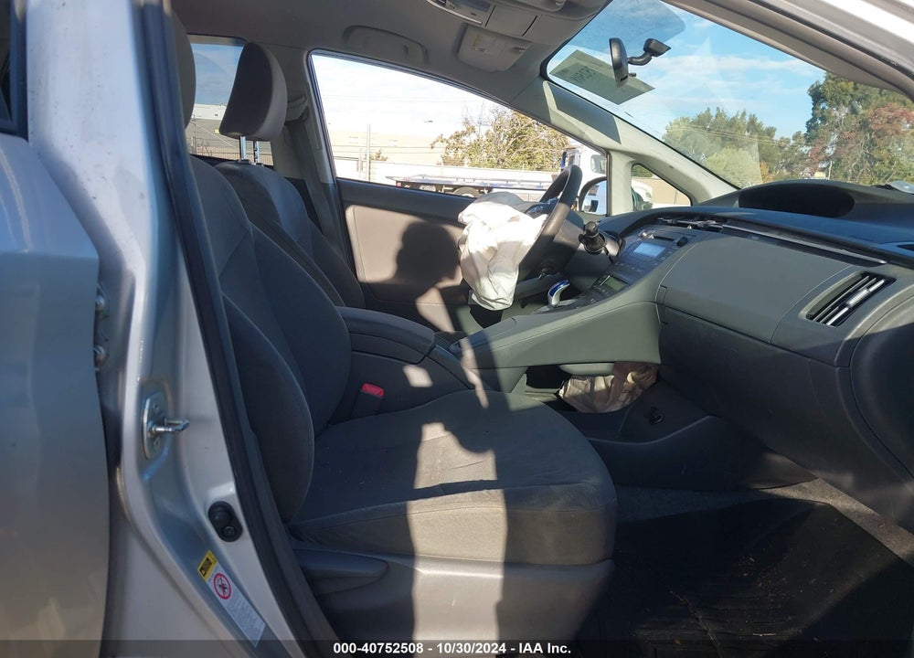 2011 TOYOTA PRIUS THREE VIN: JTDKN3DU1B0286789