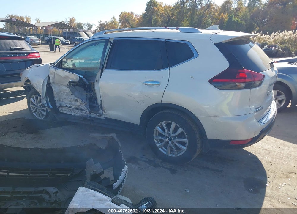 2019 NISSAN ROGUE SV VIN: KNMAT2MV8KP520812