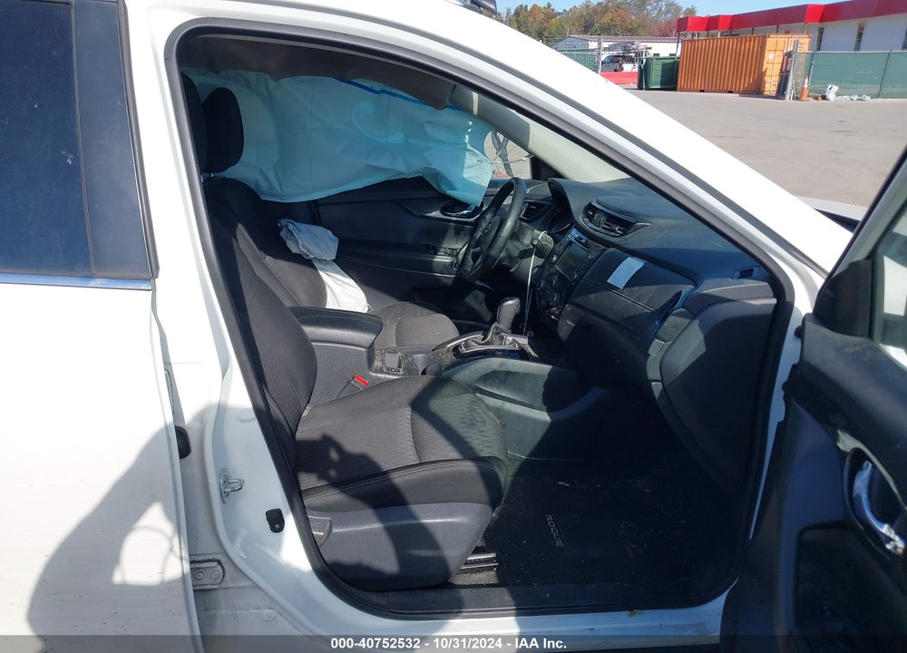 2019 NISSAN ROGUE SV VIN: KNMAT2MV8KP520812