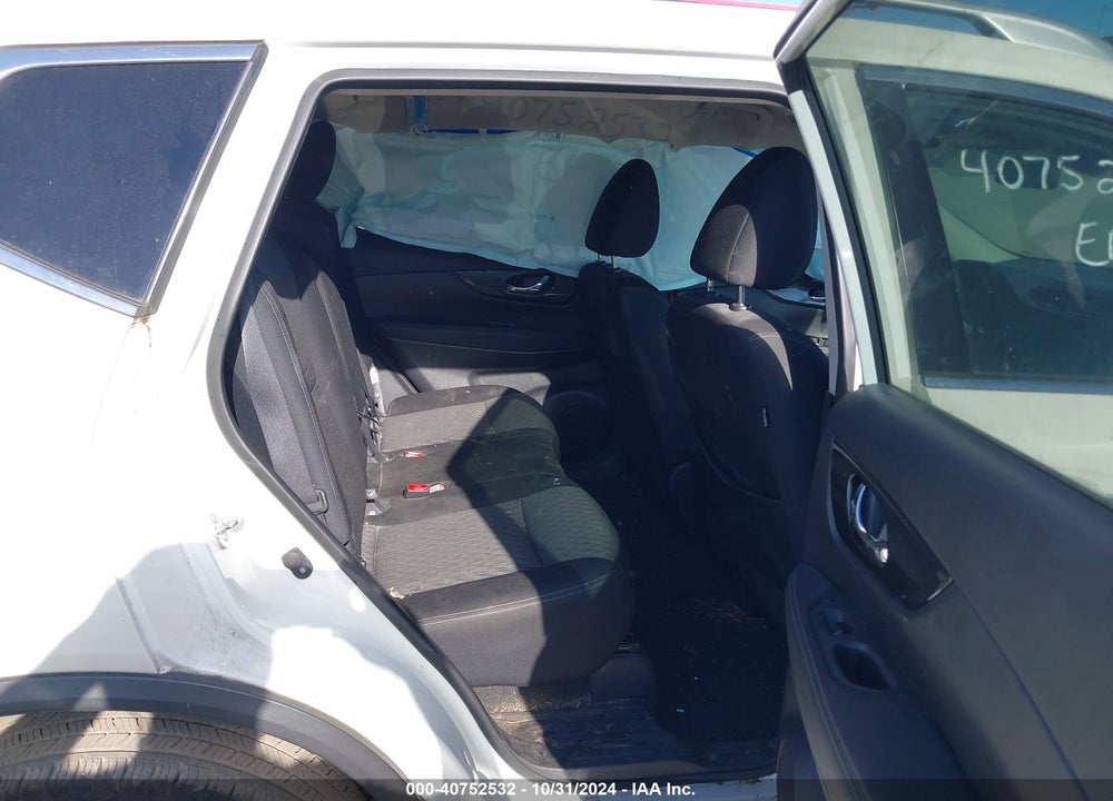 2019 NISSAN ROGUE SV VIN: KNMAT2MV8KP520812
