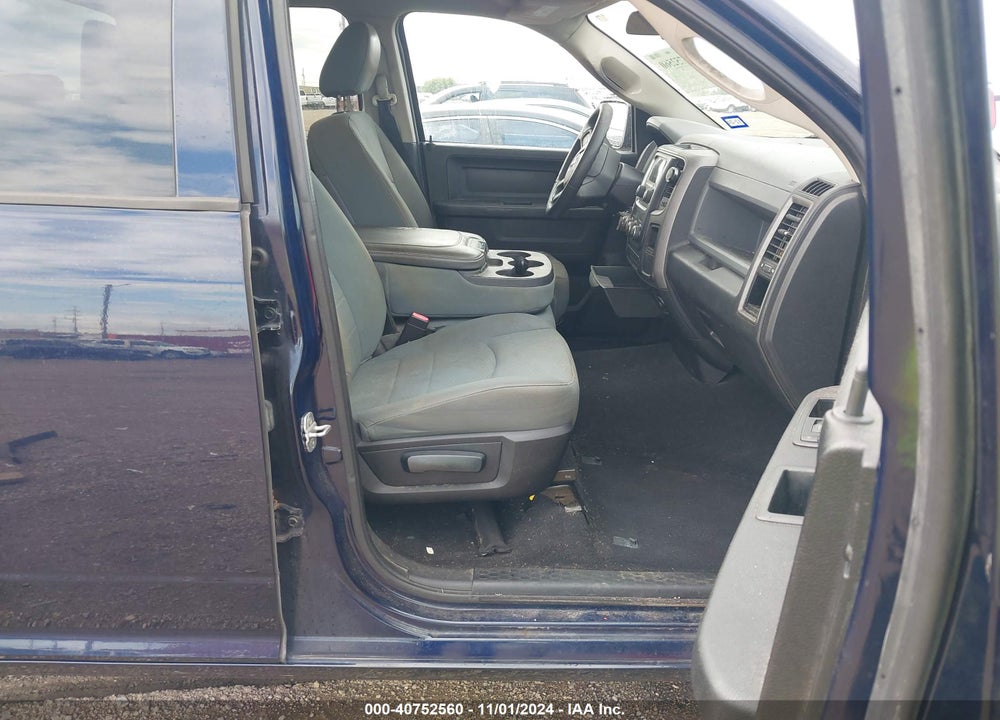 2013 RAM 1500 TRADESMAN VIN: 1C6RR6FG0DS582901