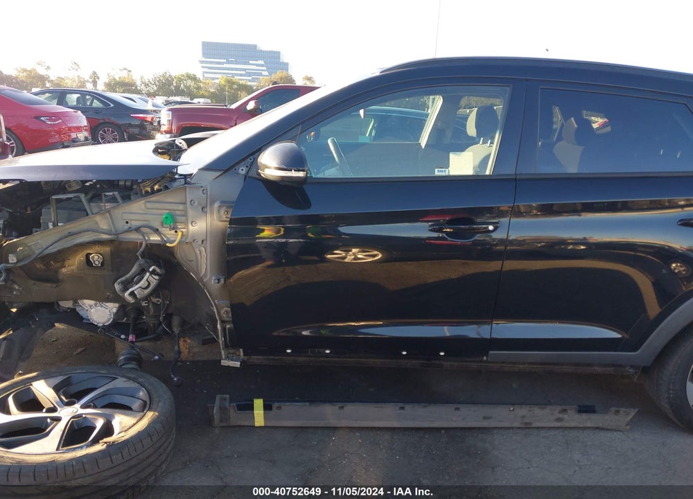 2017 HYUNDAI TUCSON VALUE VIN: KM8J33A26HU577788