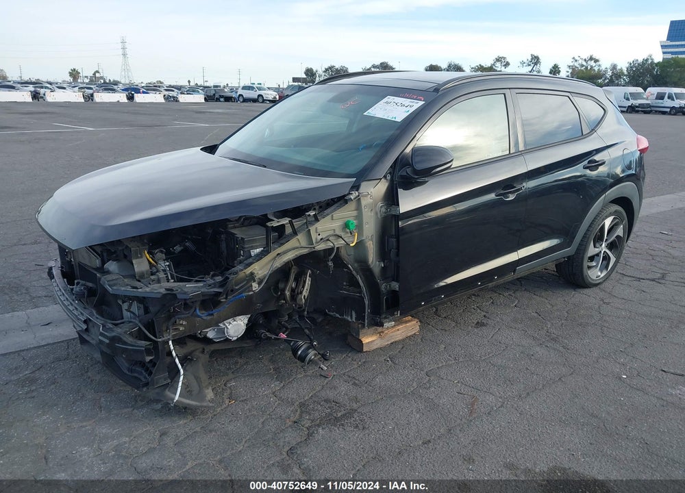 2017 HYUNDAI TUCSON VALUE VIN: KM8J33A26HU577788