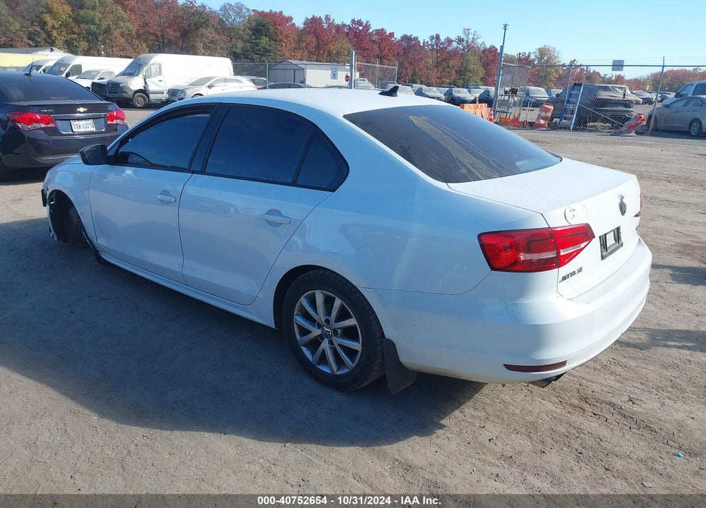 2015 VOLKSWAGEN JETTA 1.8T SE VIN: 3VWD17AJXFM212180