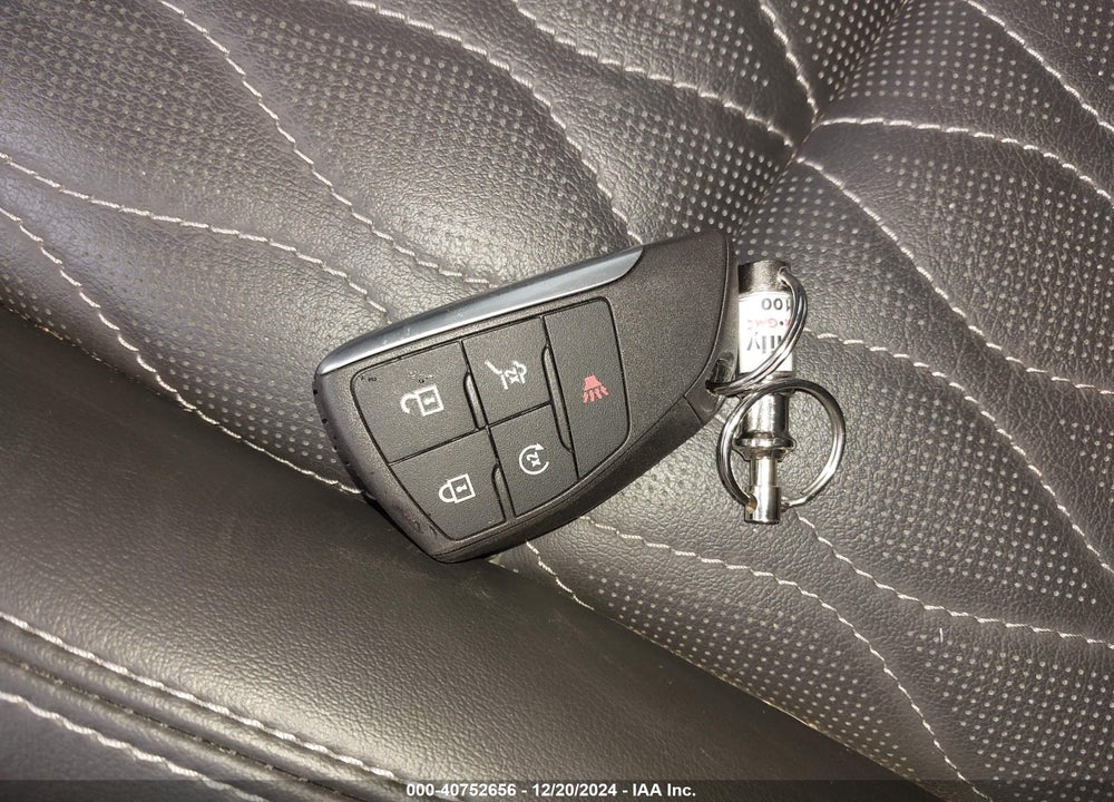 2022 BUICK ENVISION AWD AVENIR VIN: LRBFZSR40ND049473