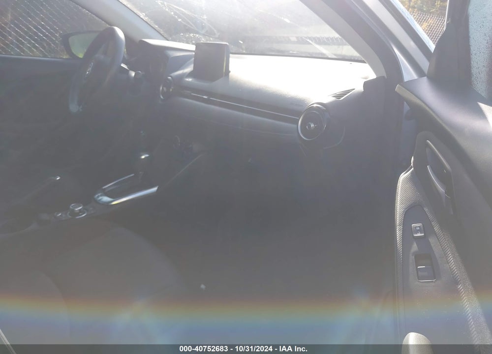 2020 TOYOTA YARIS LE VIN: 3MYDLBJV5LY704995