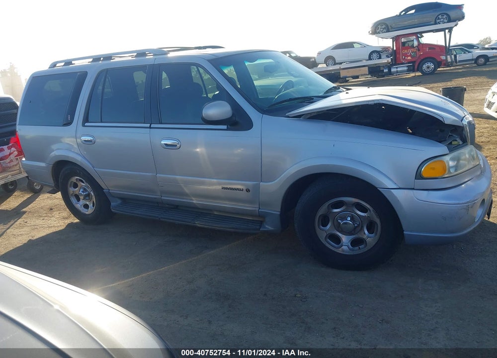 2000 LINCOLN NAVIGATOR VIN: 5LMEU27A2YLJ32507