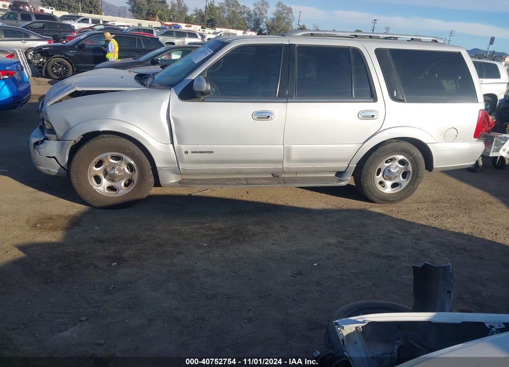 2000 LINCOLN NAVIGATOR VIN: 5LMEU27A2YLJ32507