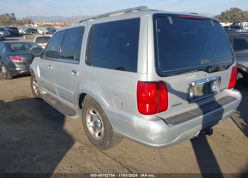 2000 LINCOLN NAVIGATOR VIN: 5LMEU27A2YLJ32507