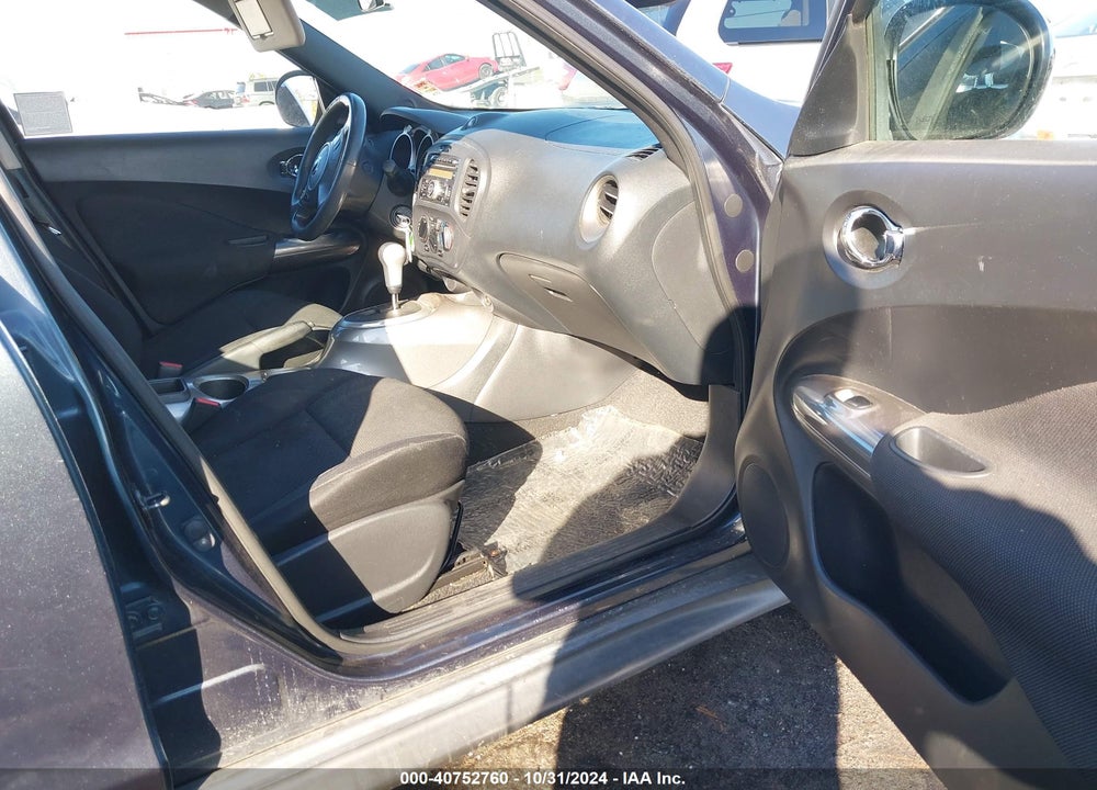 2013 NISSAN JUKE S VIN: JN8AF5MR3DT202557