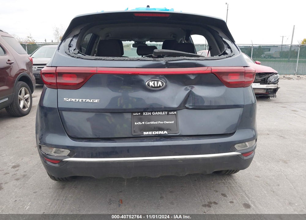 2022 KIA SPORTAGE LX VIN: KNDPMCAC8N7018936