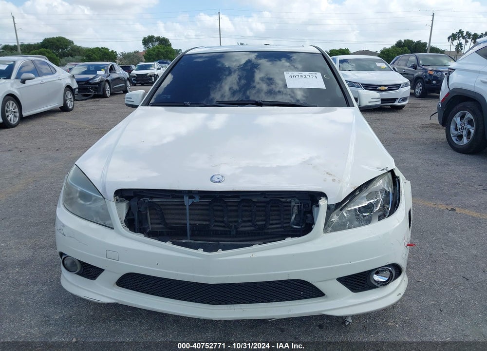 2010 MERCEDES-BENZ C 300 LUXURY/SPORT VIN: WDDGF5EB8AR130762
