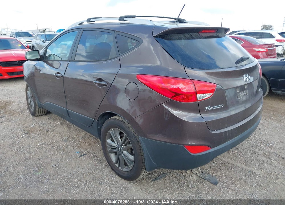 2014 HYUNDAI TUCSON SE VIN: KM8JUCAG2EU916275