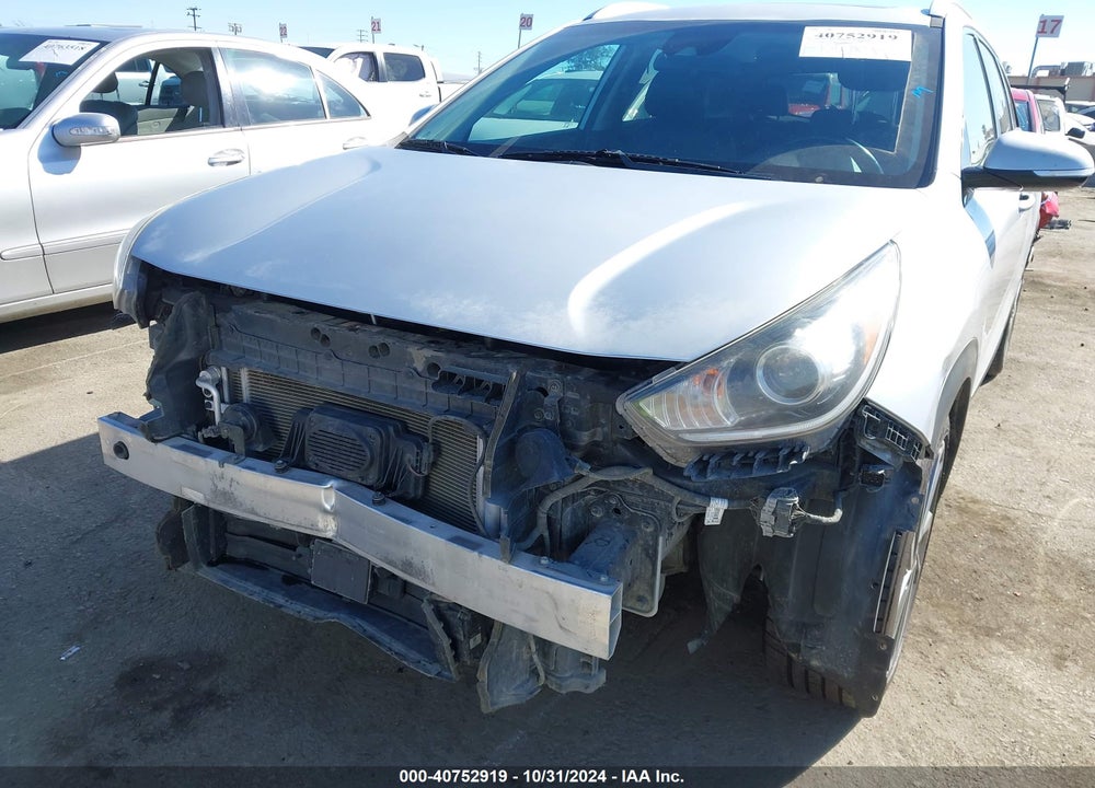 2017 KIA NIRO TOURING VIN: KNDCE3LC0H5053303