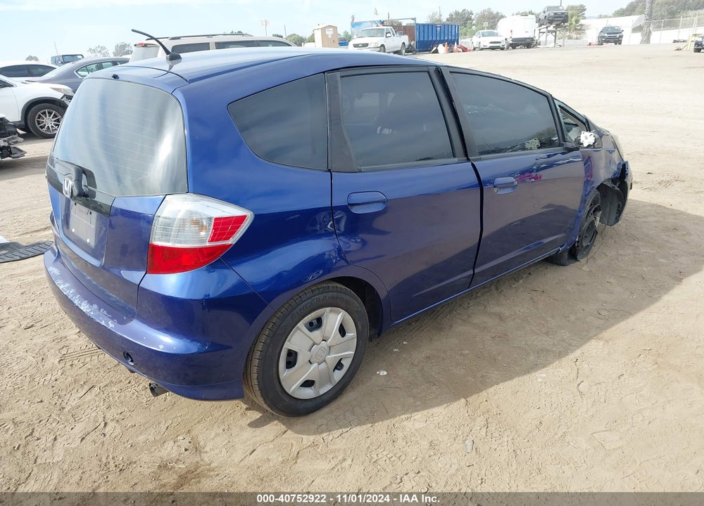 2012 HONDA FIT VIN: JHMGE8G3XCC000040