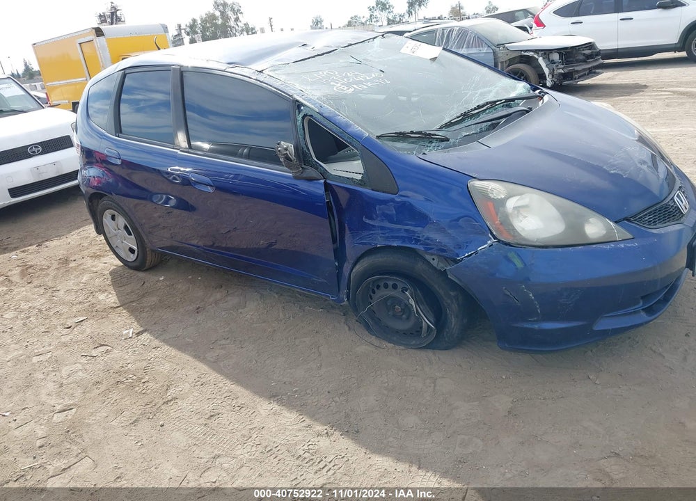 2012 HONDA FIT VIN: JHMGE8G3XCC000040