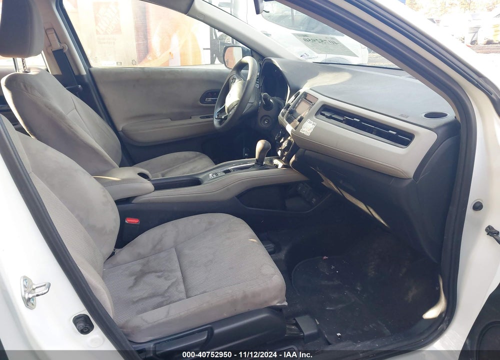 2018 HONDA HR-V VIN: 3CZRU6H30JM717326