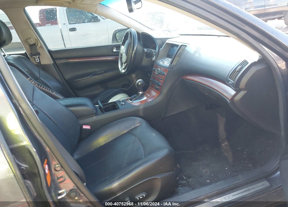 2009 INFINITI G37X VIN: JNKCV61F29M356765
