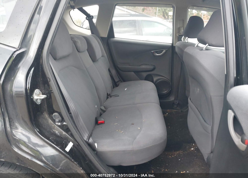 2012 HONDA FIT VIN: JHMGE8H36CS001108