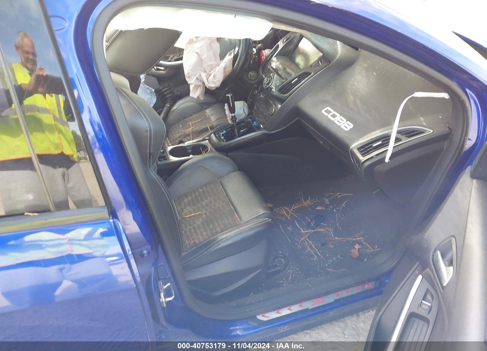 2014 FORD FOCUS VIN: 1FADP3L92EL415891