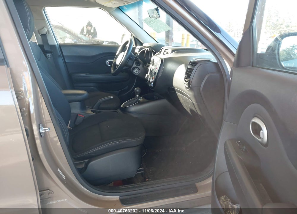 2014 KIA SOUL VIN: KNDJN2A21E7074480