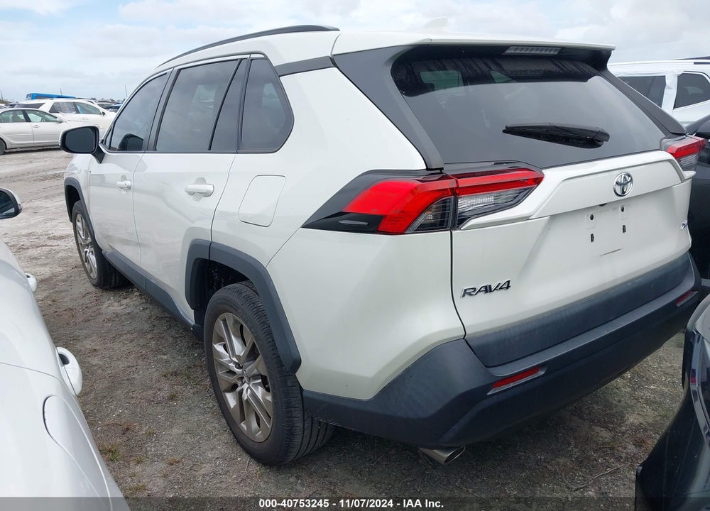 2021 TOYOTA RAV4 XLE PREMIUM VIN: 2T3C1RFV1MW120702