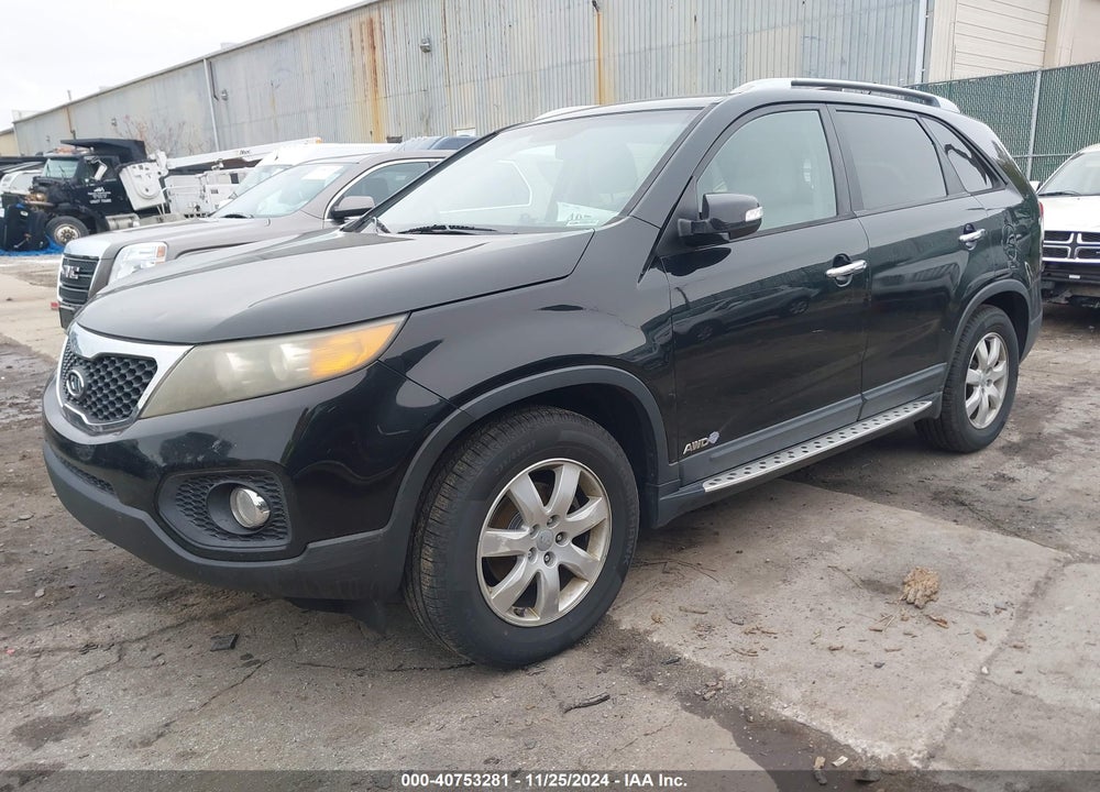 2012 KIA SORENTO LX VIN: 5XYKTCA65CG256945