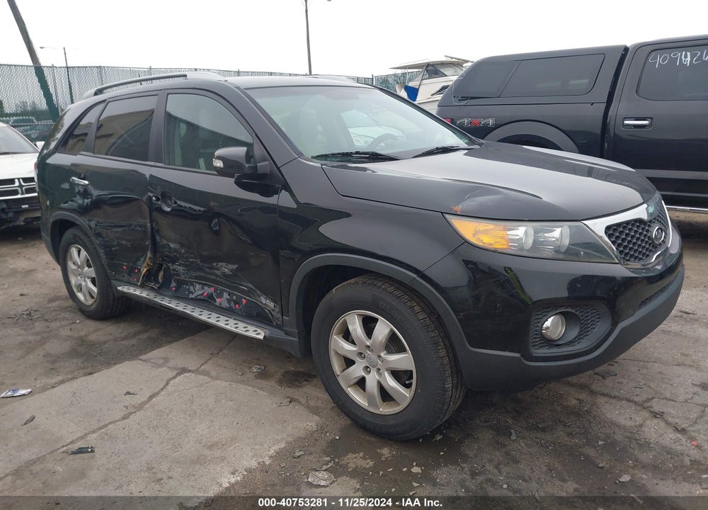 2012 KIA SORENTO LX VIN: 5XYKTCA65CG256945