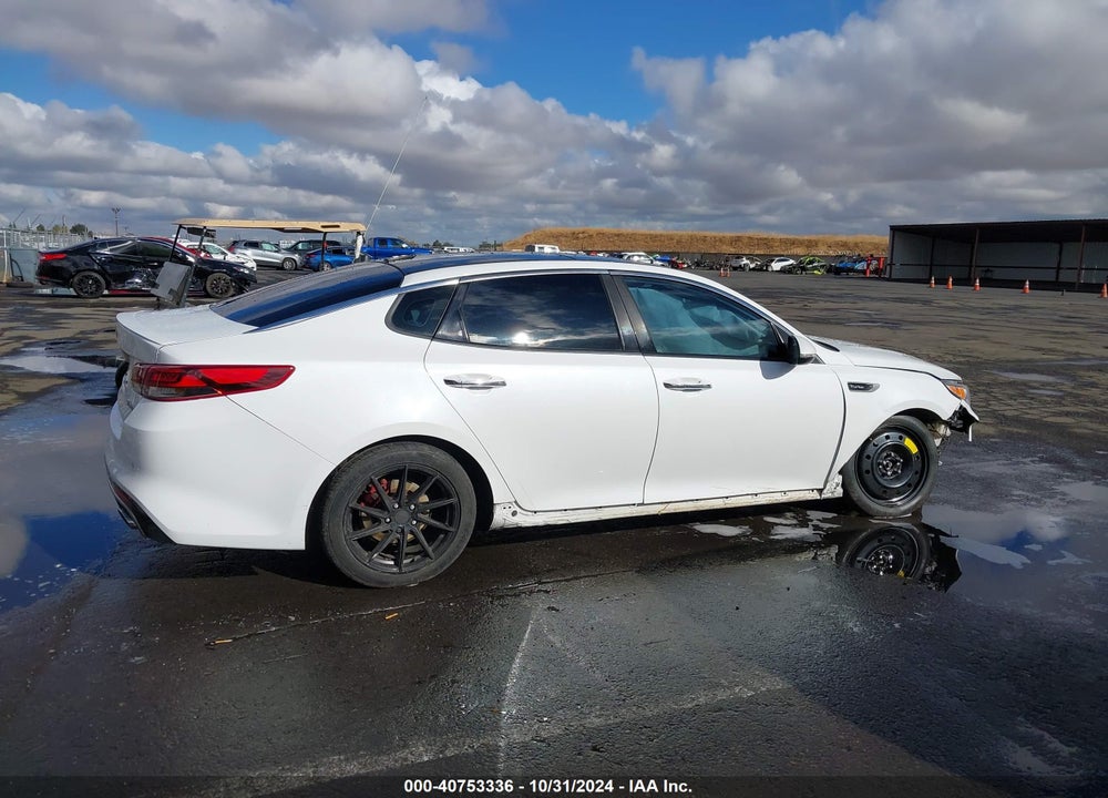 2016 KIA OPTIMA SX TURBO VIN: 5XXGW4L27GG016710