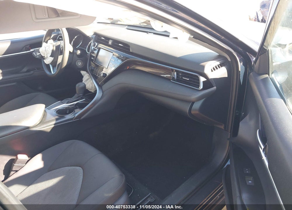 2019 TOYOTA CAMRY LE VIN: 4T1B11HK5KU751961