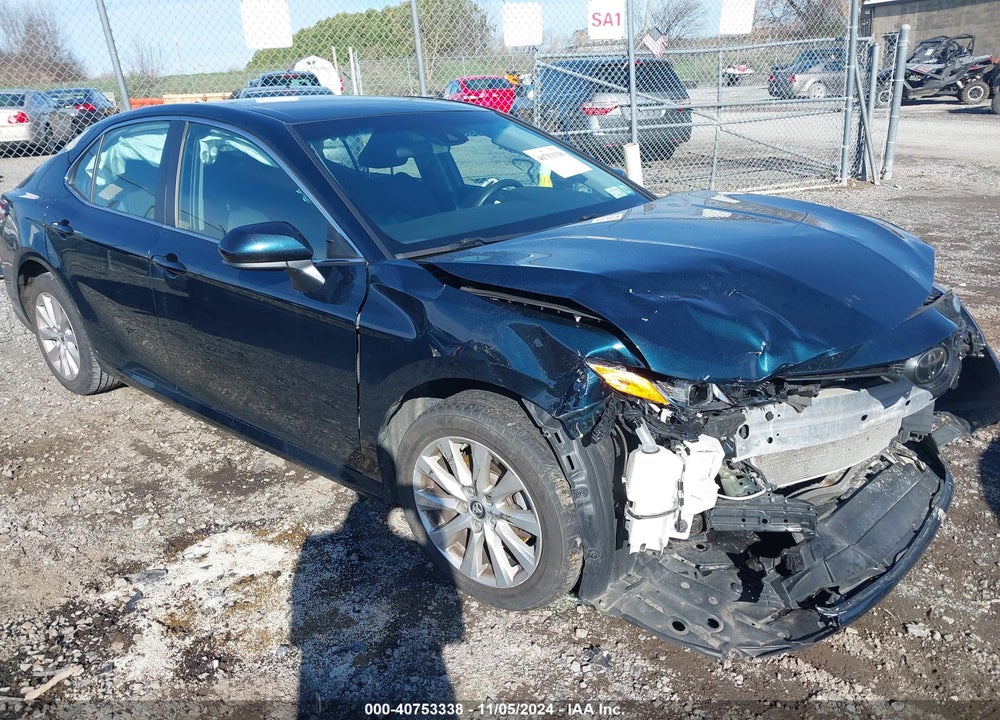 2019 TOYOTA CAMRY LE VIN: 4T1B11HK5KU751961
