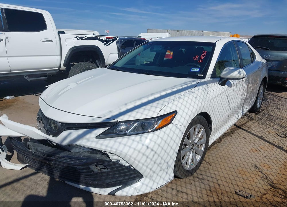 2018 TOYOTA CAMRY LE VIN: JTNB11HK2J3011143