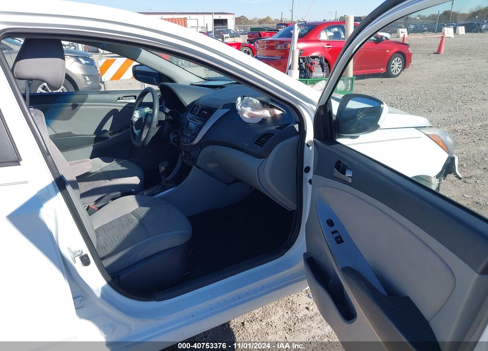 2016 HYUNDAI ACCENT SE VIN: KMHCT4AE6GU106683