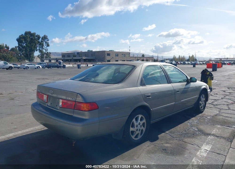 2001 TOYOTA CAMRY LE VIN: 4T1BG22K91U059052