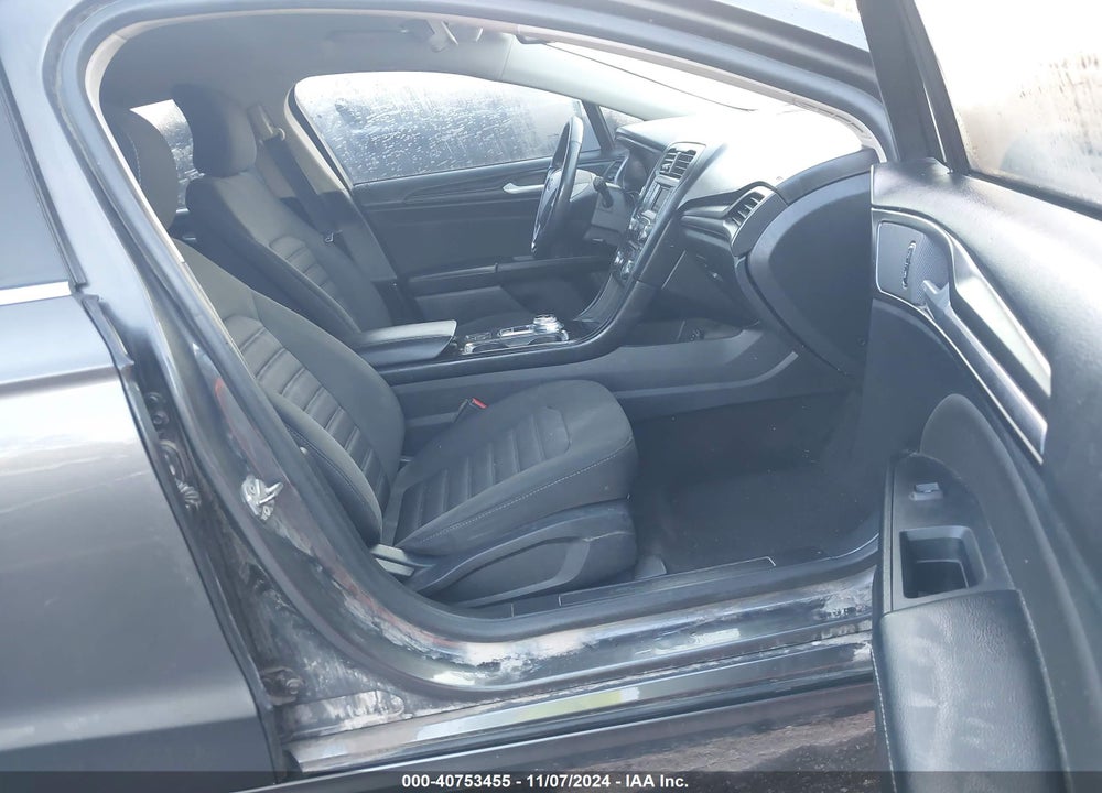 2018 FORD FUSION S VIN: 3FA6P0G79JR115048