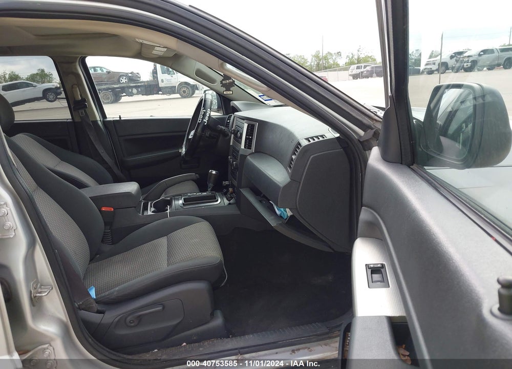 2008 JEEP GRAND CHEROKEE LAREDO VIN: 1J8HS48N28C124536