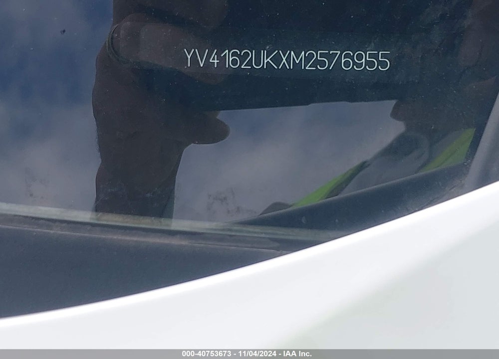 2021 VOLVO XC40 T5 MOMENTUM VIN: YV4162UKXM2576955