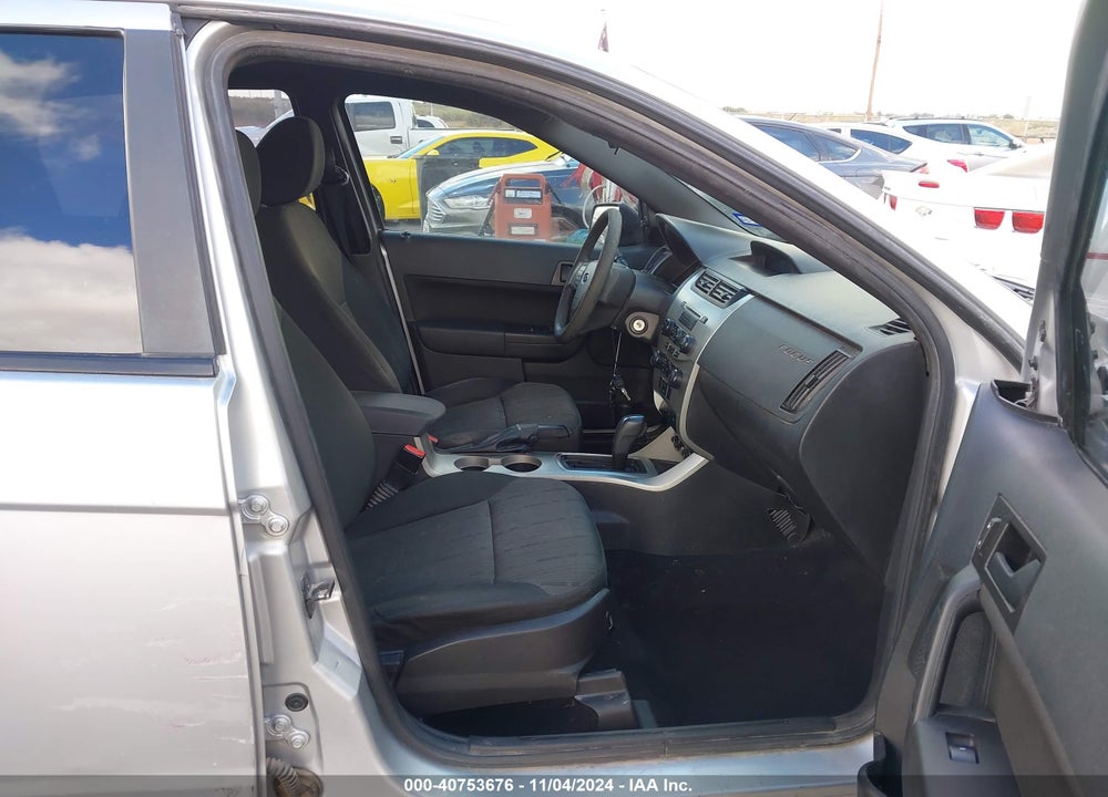 2010 FORD FOCUS SE VIN: 1FAHP3FN6AW171830