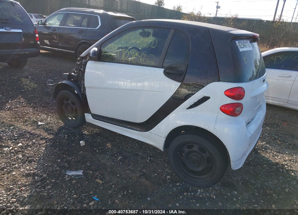 2015 SMART FORTWO ELECTRIC DRIVE PASSION VIN: WMEEJ9AA1FK839006