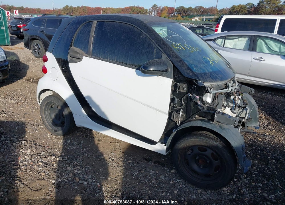 2015 SMART FORTWO ELECTRIC DRIVE PASSION VIN: WMEEJ9AA1FK839006