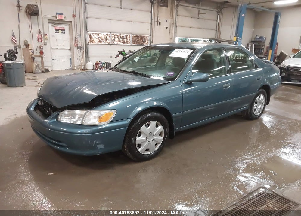 2001 TOYOTA CAMRY LE VIN: 4T1BG22K41U775096