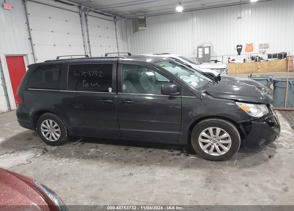 2012 VOLKSWAGEN ROUTAN VIN: 2C4RVABGXCR194040