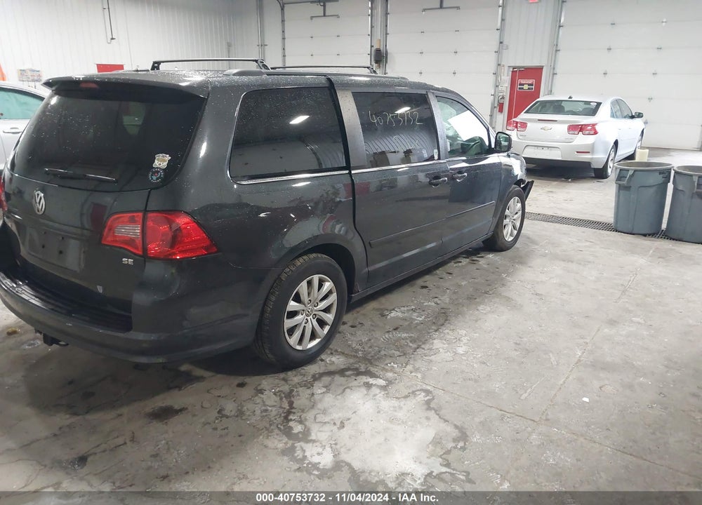 2012 VOLKSWAGEN ROUTAN VIN: 2C4RVABGXCR194040