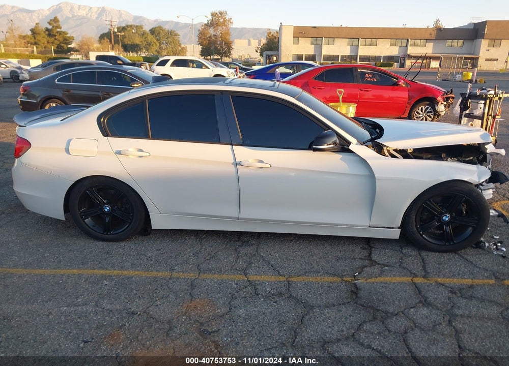 2013 BMW 328I VIN: WBA3A5C56DF352384