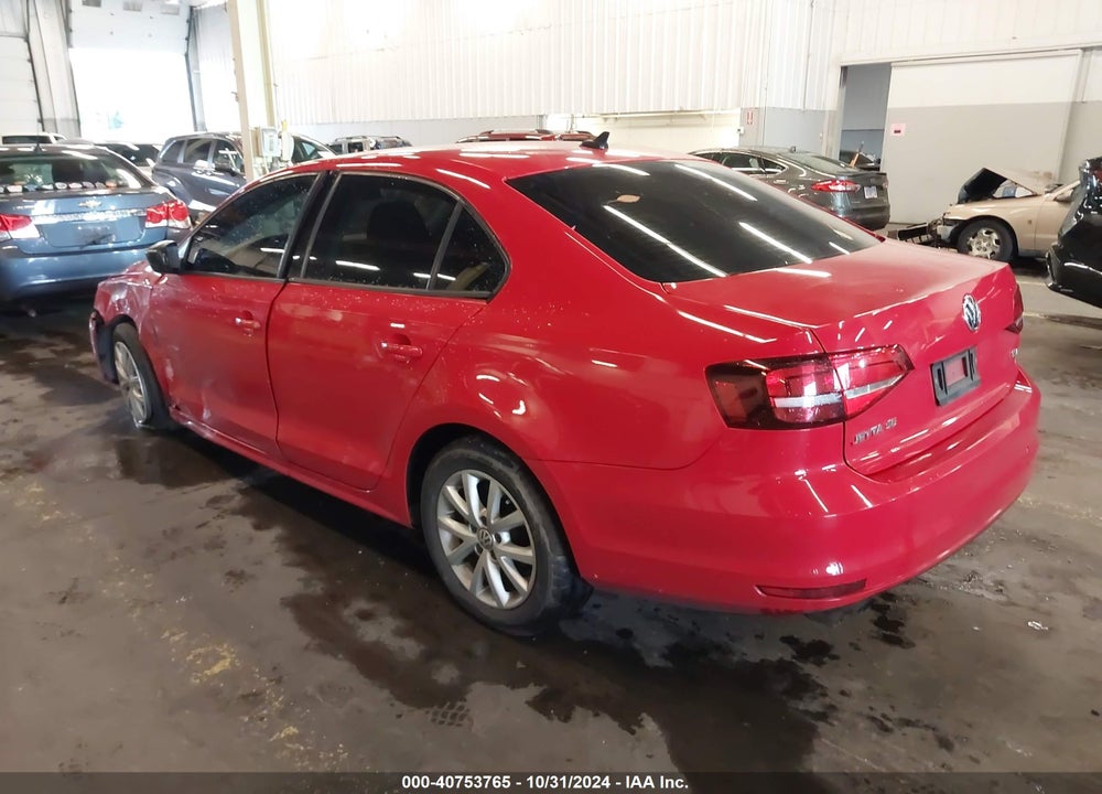 2015 VOLKSWAGEN JETTA 1.8T SE VIN: 3VWD17AJ5FM251212